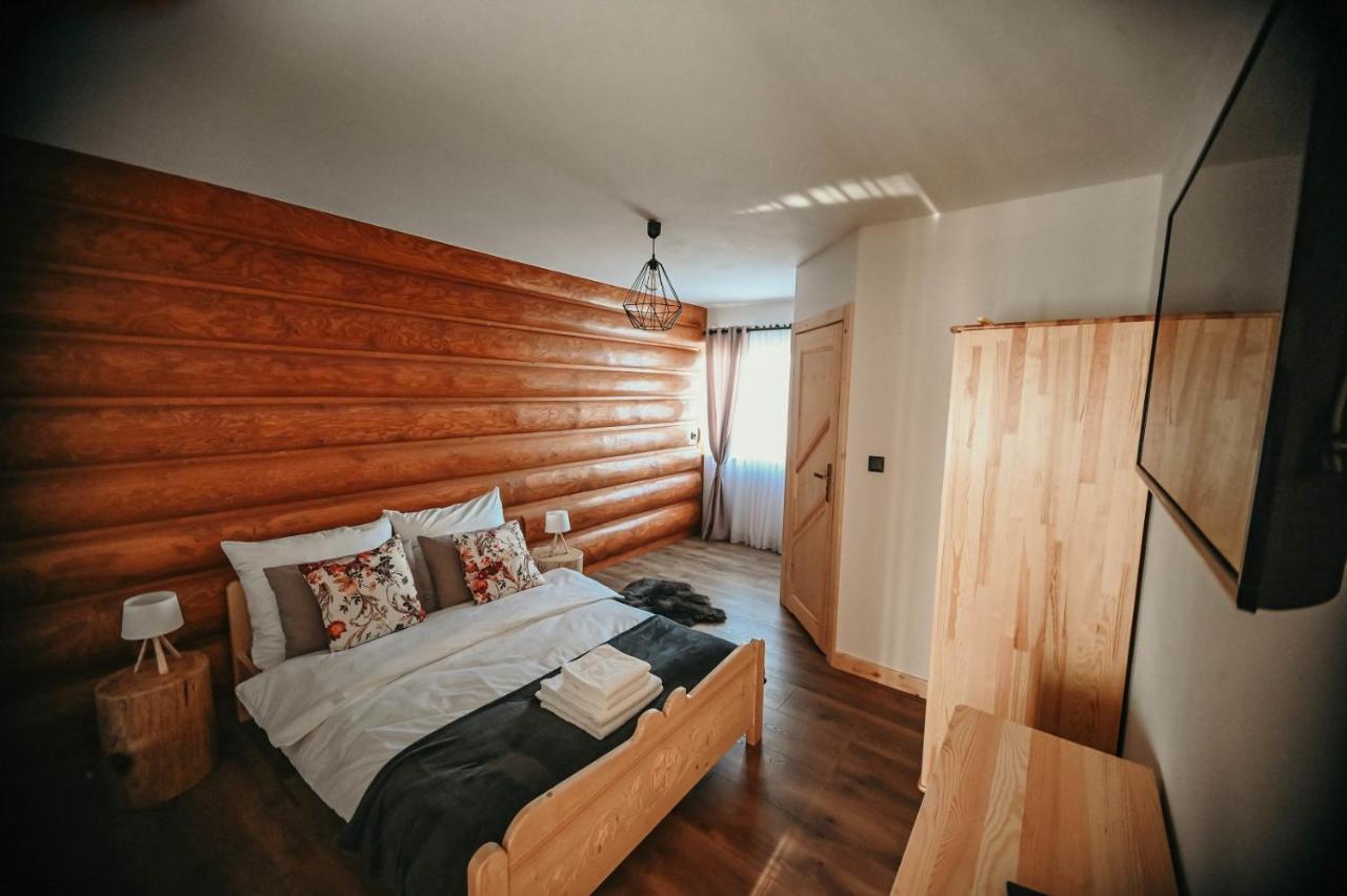 Tarasowka U Zajaca Bed and Breakfast Czerwienne Exteriör bild
