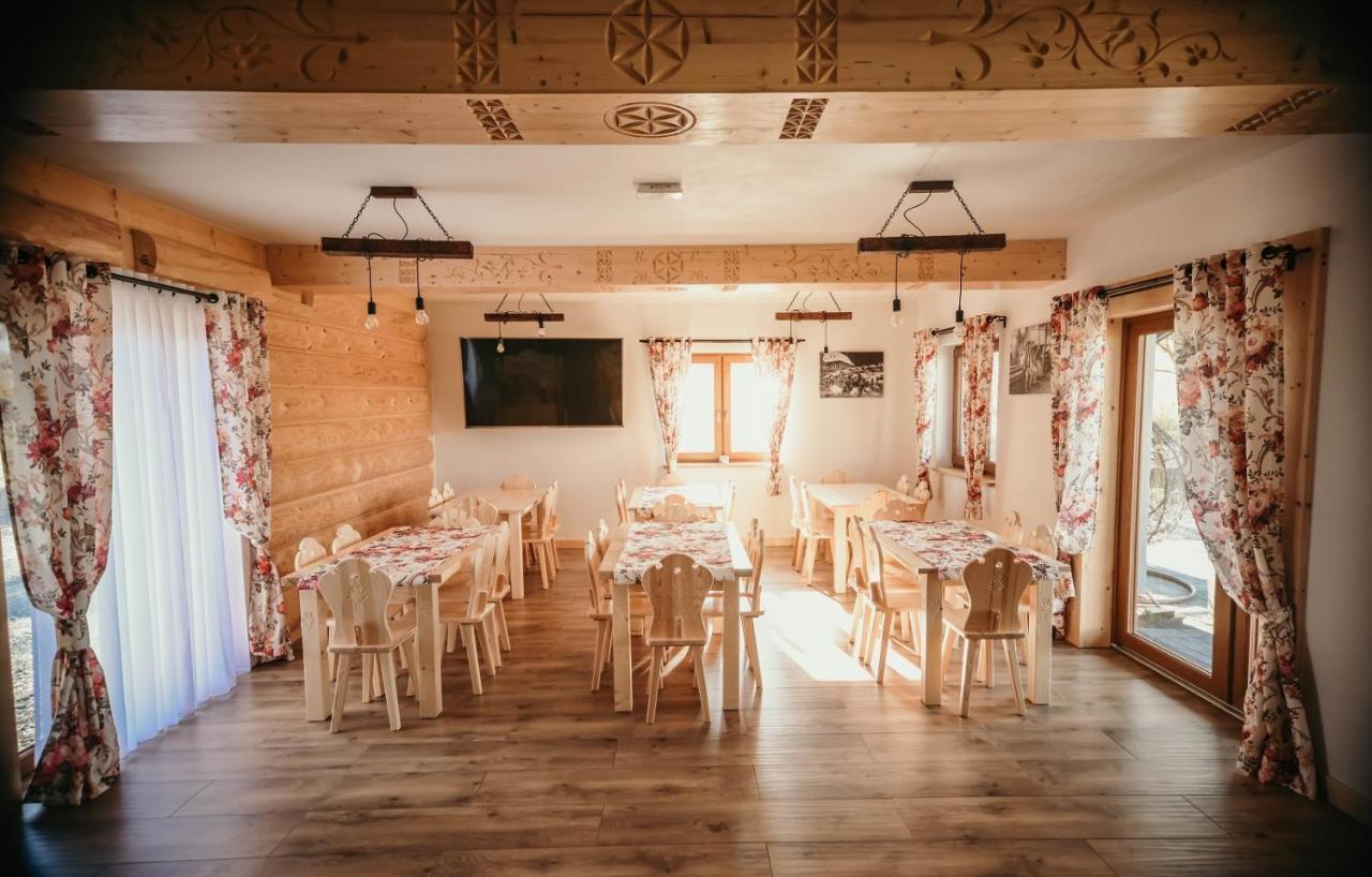 Tarasowka U Zajaca Bed and Breakfast Czerwienne Exteriör bild
