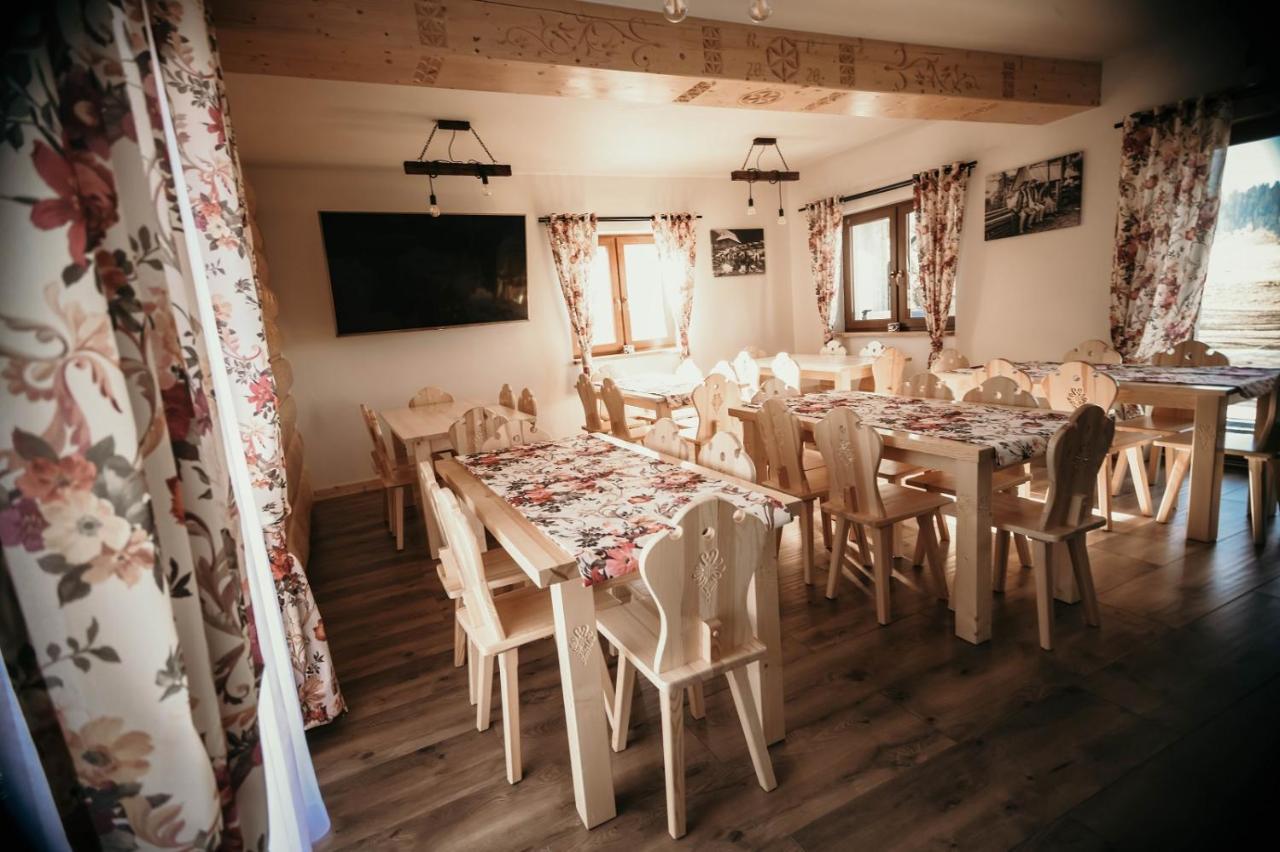 Tarasowka U Zajaca Bed and Breakfast Czerwienne Exteriör bild
